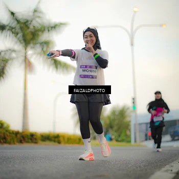 Runner Photo 7870445