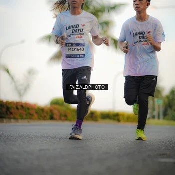 Runner Photo 7870549
