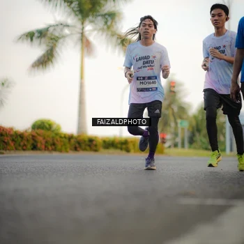 Runner Photo 7870572