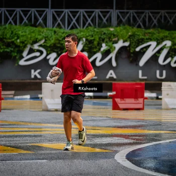 Runner Photo 7870598