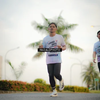 Runner Photo 7870725