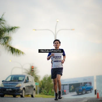 Runner Photo 7870873