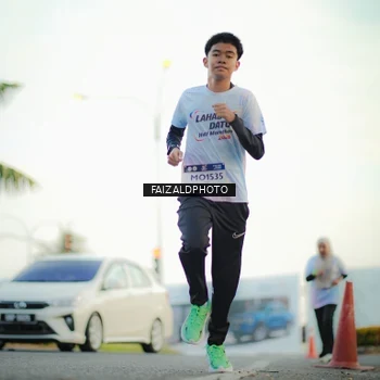 Runner Photo 7871036