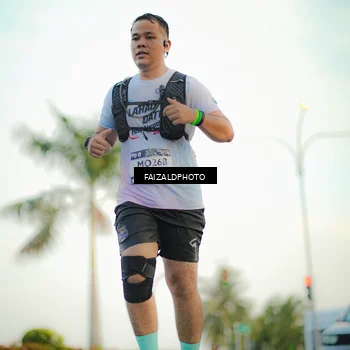 Runner Photo 7871039