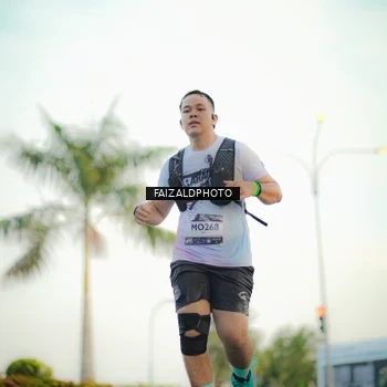 Runner Photo 7871042