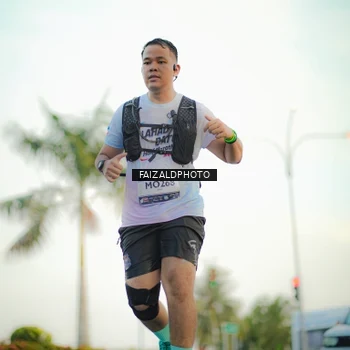 Runner Photo 7871048