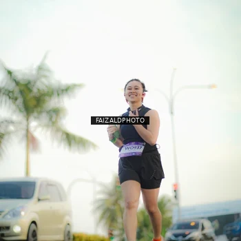 Runner Photo 7871070