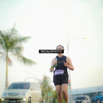 Runner Photo 7871072