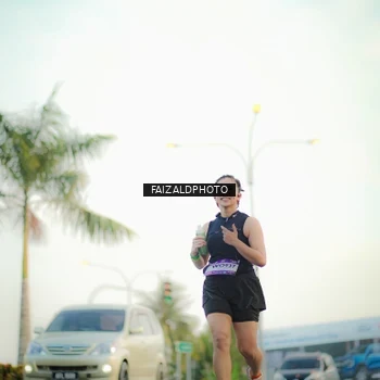 Runner Photo 7871076