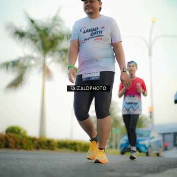 Runner Photo 7871083
