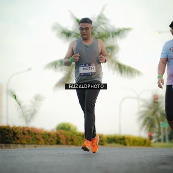 Runner Photo 7871087