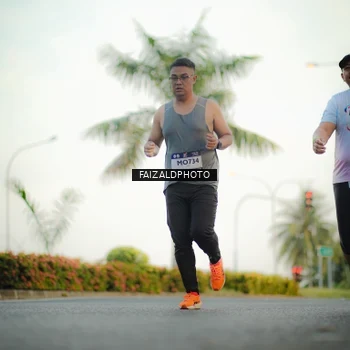 Runner Photo 7871088