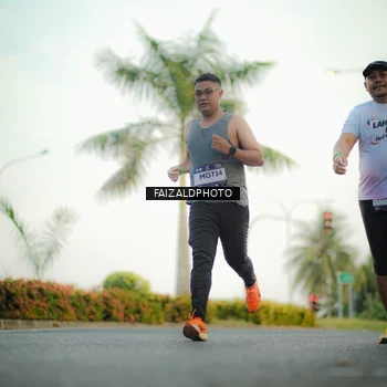 Runner Photo 7871092
