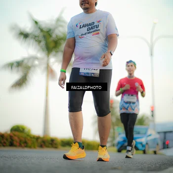 Runner Photo 7871093