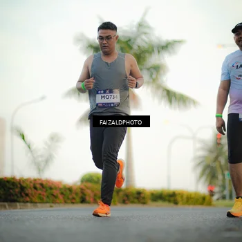 Runner Photo 7871101