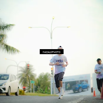 Runner Photo 7871104