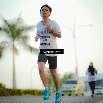 Runner Photo 7871129