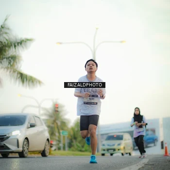 Runner Photo 7871149