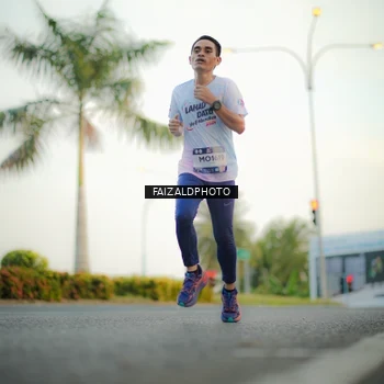Runner Photo 7871151