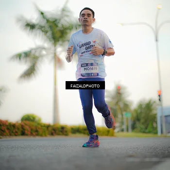 Runner Photo 7871157