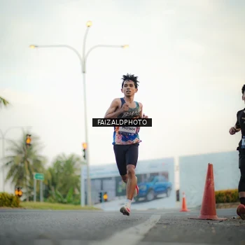 Runner Photo 7871236