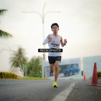 Runner Photo 7871287