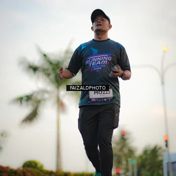 Runner Photo 7871331