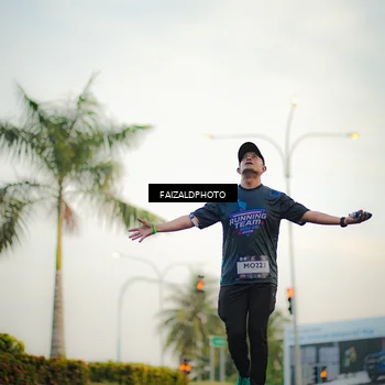 Runner Photo 7871346