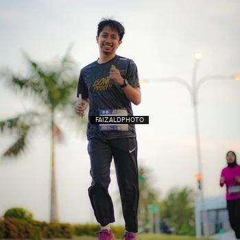 Runner Photo 7871373
