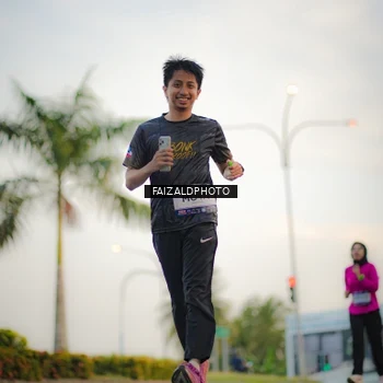 Runner Photo 7871376