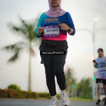 Runner Photo 7871396