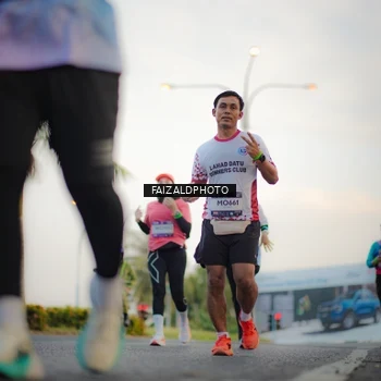 Runner Photo 7871421
