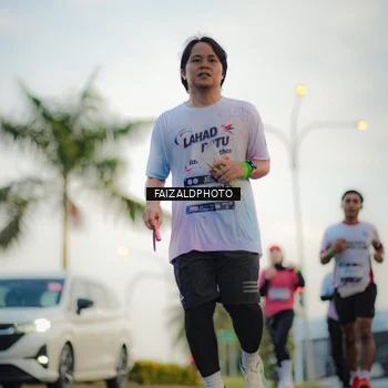 Runner Photo 7871430