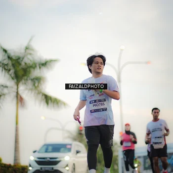 Runner Photo 7871434