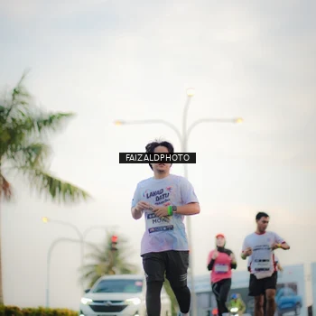 Runner Photo 7871437