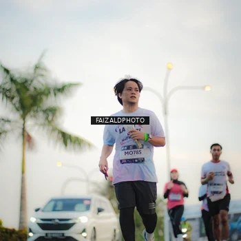 Runner Photo 7871451