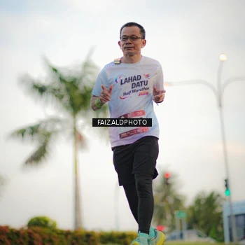 Runner Photo 7871459