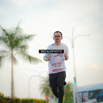 Runner Photo 7871473