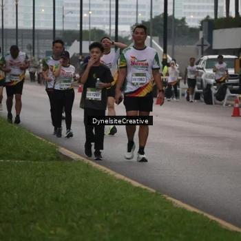 Runner Photo 7871496
