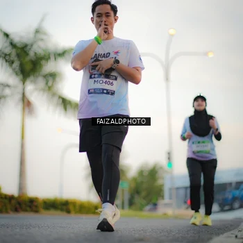 Runner Photo 7871580