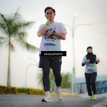 Runner Photo 7871609