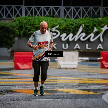 Runner Photo 7871651