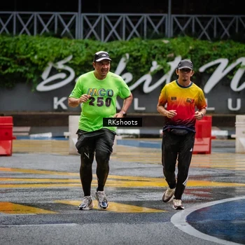 Runner Photo 7871706