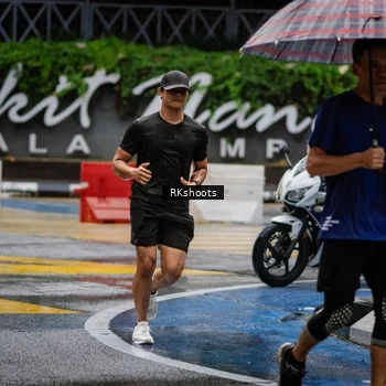 Runner Photo 7871751