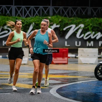 Runner Photo 7871910