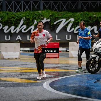 Runner Photo 7871940