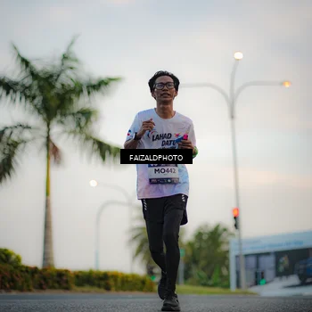 Runner Photo 7871956