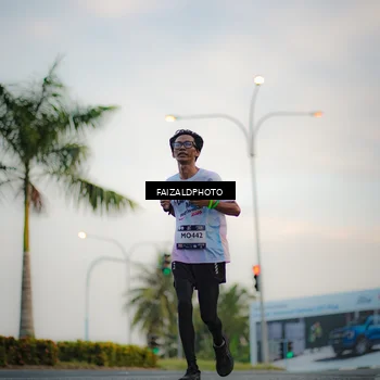 Runner Photo 7871967