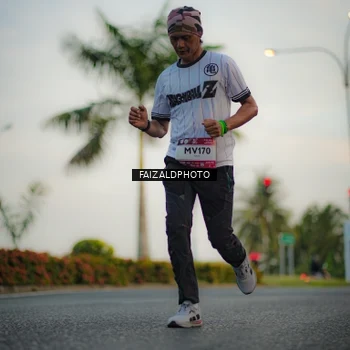 Runner Photo 7872007