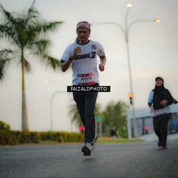 Runner Photo 7872019